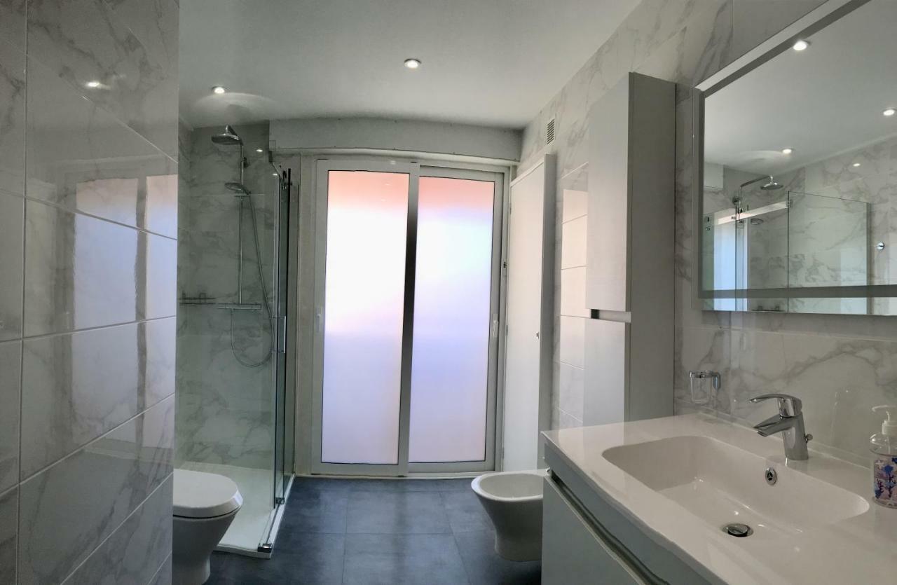 Apartmán Roi Chevalier Antibes Exteriér fotografie
