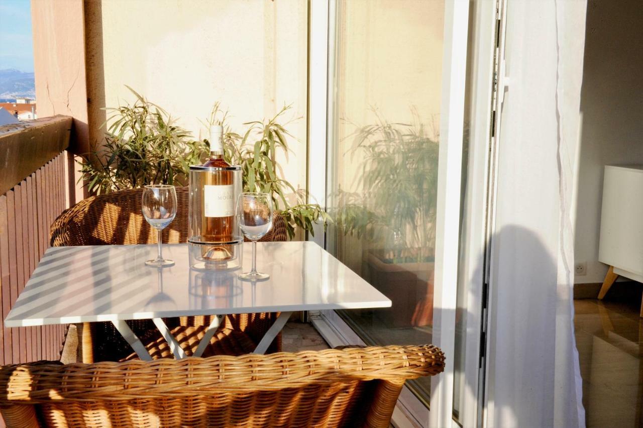 Apartmán Roi Chevalier Antibes Exteriér fotografie