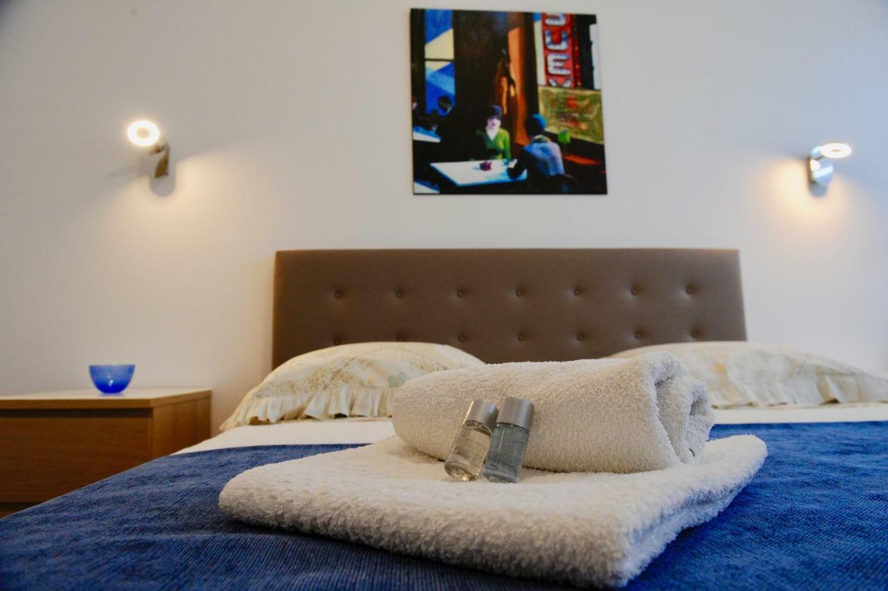 Apartmán Roi Chevalier Antibes Exteriér fotografie